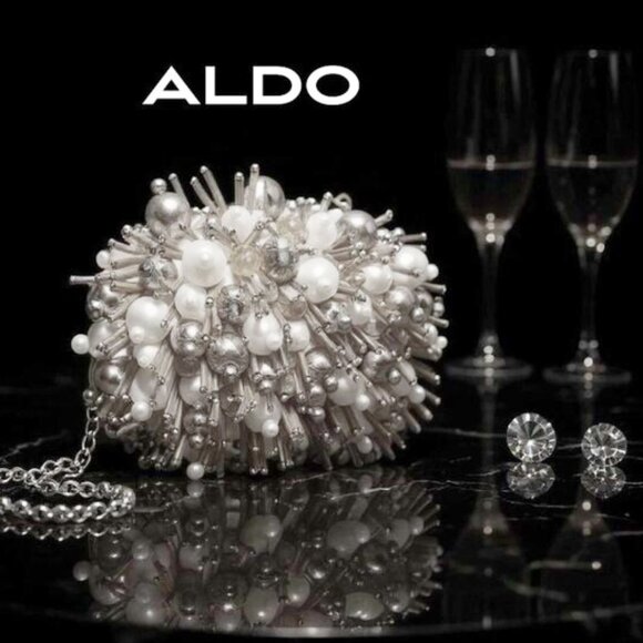 💥GLAM & SEXY💥VTG ALDO STUNNING PEARLS & CRYSTALS SPIKY CLUTCH - Picture 1 of 15